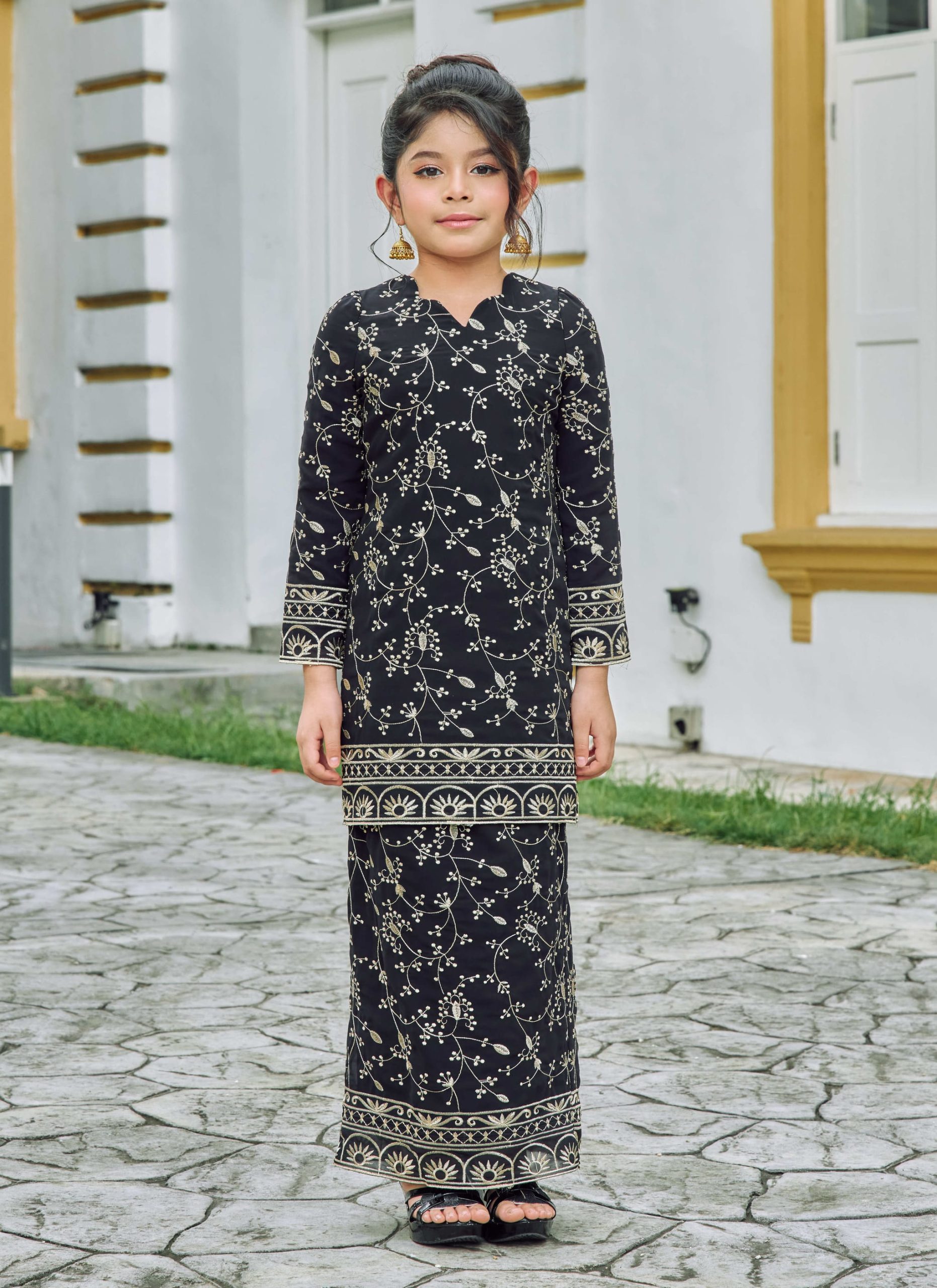 Priyanka (Kids) - Black